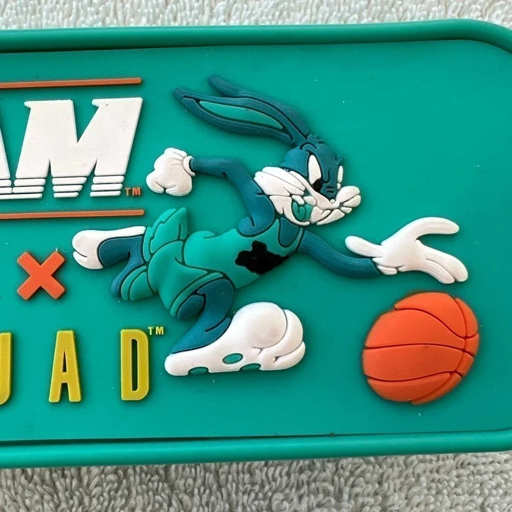 WARNER BROTHERS LOONEY TUNES Squad SPACE JAM A New Legacy green pencils holder